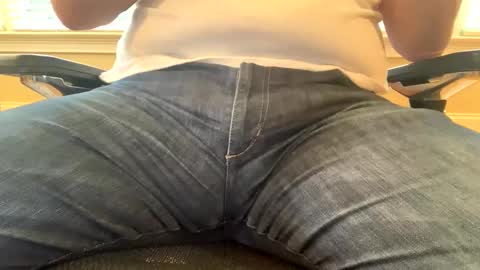 Snapshot of stevenh5710 chatting on 03/10/25, 03:30 stevenh5710 online show from 03/10/25, 03:30