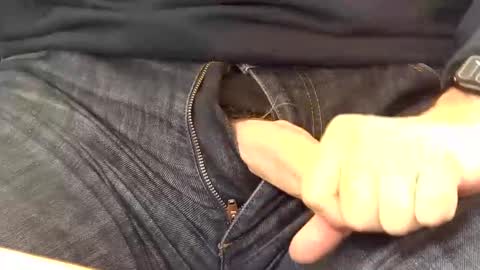 Snapshot of stevenh5710 chatting on 03/10/25, 06:34 stevenh5710 online show from 03/10/25, 06:34