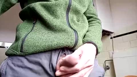 Snapshot of stevenx1974 chatting on 01/17/25, 01:13 stevenx1974 online show from 01/17/25, 01:13