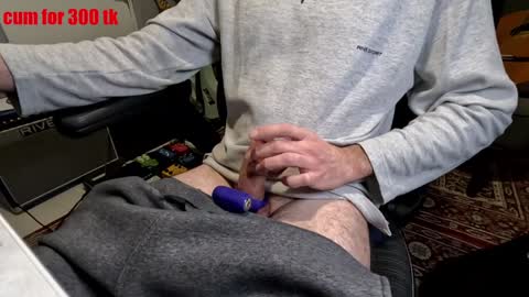 Snapshot of stevie_grey chatting on 12/15/24, 08:25 stevie_grey online show from 12/15/24, 08:25