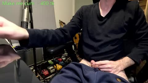 Snapshot of stevie_grey chatting on 01/29/25, 08:14 stevie_grey online show from 01/29/25, 08:14