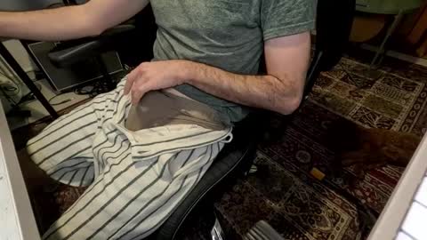 Snapshot of stevie_grey chatting on 09/22/25, 01:35 stevie_grey online show from 09/22/25, 01:35