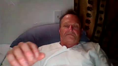 steviehard7 online show from 10/16/25, 07:09