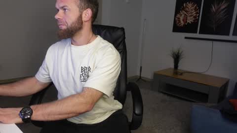 Stewart Barnz online show from 01/08/26, 06:37