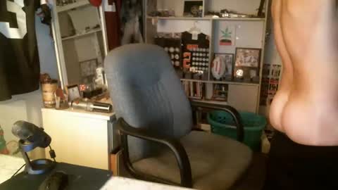 stickey online show from 12/24/24, 03:49