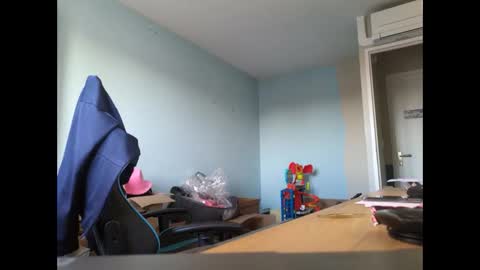 stickolive1 online show from 12/17/25, 03:18