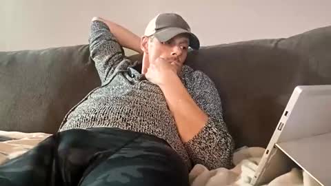 stickymouse45 online show from 10/31/25, 09:10