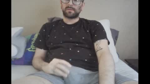 stickywhiteslime online show from 05/18/26, 08:14
