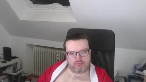 Oliver online show from 12/19/25, 07:15