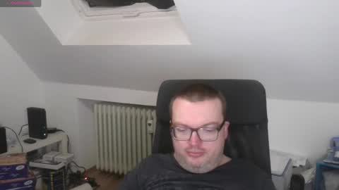 Oliver online show from 04/15/26, 07:10