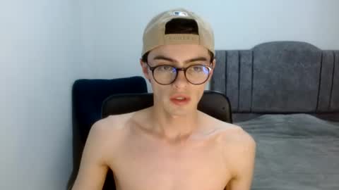 Snapshot of stiv_grant chatting on 07/04/26, 01:39 stiv_grant online show from 07/04/26, 01:39