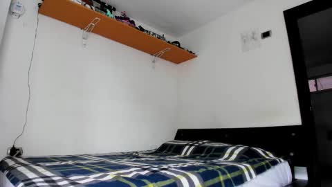 Stiven Mystic online show from 09/12/25, 05:57