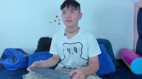 Snapshot of stivenbragam chatting on 03/04/25, 09:54 Stiven Bragam online show from 03/04/25, 09:54