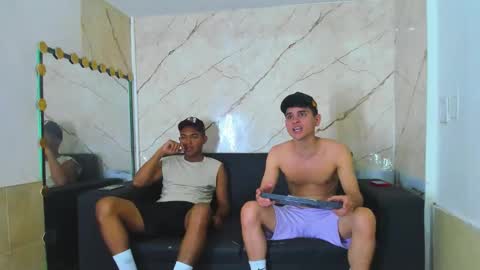 friends online show from 11/09/25, 04:22