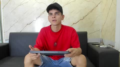 friends online show from 12/23/25, 05:38