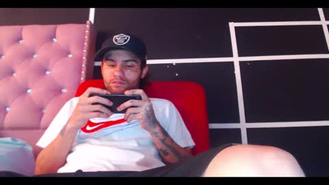 stiven online show from 11/02/25, 03:25