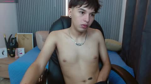 Stiwen online show from 05/23/26, 02:21