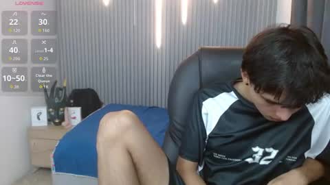 Snapshot of stiwentwink chatting on 06/10/26, 01:43 Stiwen online show from 06/10/26, 01:43