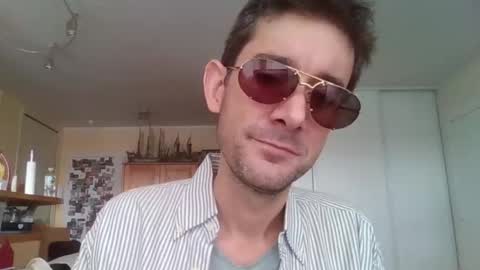 Julien9477 online show from 10/22/25, 12:27