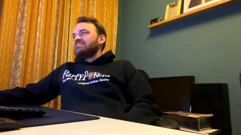 Snapshot of stonednboner chatting on 12/15/24, 04:15 Stonerboner online show from 12/15/24, 04:15