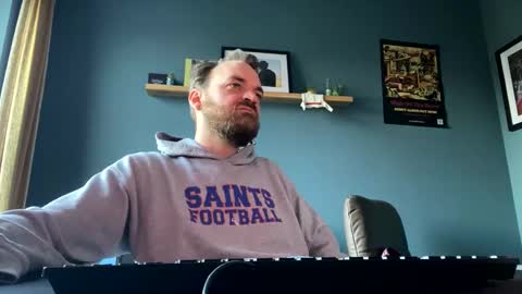 Snapshot of stonednboner chatting on 12/23/24, 02:17 Stonerboner online show from 12/23/24, 02:17