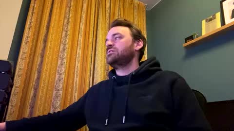 Snapshot of stonednboner chatting on 01/17/25, 10:01 Stonerboner online show from 01/17/25, 10:01