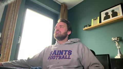 Snapshot of stonednboner chatting on 01/25/25, 12:16 Stonerboner online show from 01/25/25, 12:16