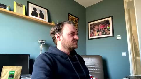 Snapshot of stonednboner chatting on 03/04/25, 09:29 Stonerboner online show from 03/04/25, 09:29