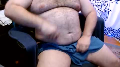 Snapshot of stonerbear42 chatting on 07/09/26, 05:39 Stonerbear42 online show from 07/09/26, 05:39