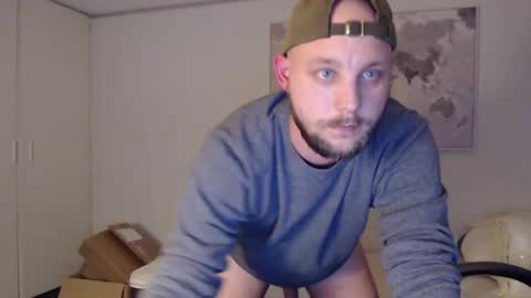 Snapshot of storpik21 chatting on 01/02/25, 08:02 Scandiv online show from 01/02/25, 08:02