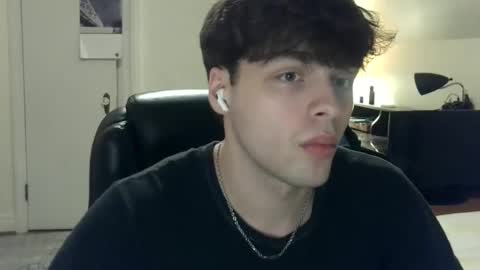 Snapshot of str11111 chatting on 02/10/25, 12:30 str11111 online show from 02/10/25, 12:30