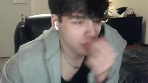 Snapshot of str11111 chatting on 02/13/25, 02:01 str11111 online show from 02/13/25, 02:01