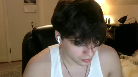 Snapshot of str11111 chatting on 02/17/25, 01:47 str11111 online show from 02/17/25, 01:47