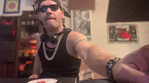 Str8 online show from 02/19/25, 09:14