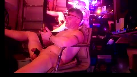 Snapshot of str8foryouguy chatting on 07/16/26, 11:05 Str8 online show from 07/16/26, 11:05