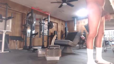 Snapshot of str8pumpnhump chatting on 04/25/26, 10:29 n8vpumpnhump online show from 04/25/26, 10:29
