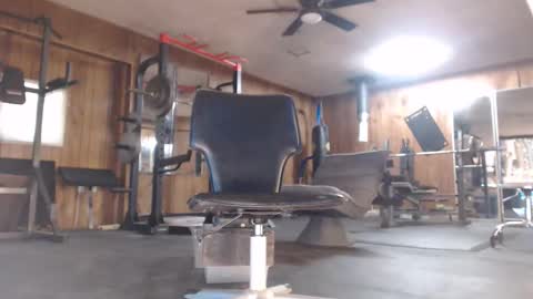 Snapshot of str8pumpnhump chatting on 05/13/26, 06:27 n8vpumpnhump online show from 05/13/26, 06:27
