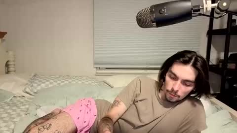 str8whiteboy21 online show from 04/14/26, 01:22