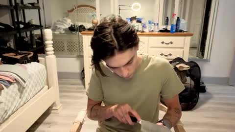 str8whiteboy21 online show from 05/11/26, 01:22