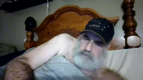 Straightbear4you online show from 10/24/25, 12:45