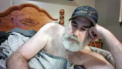 Straightbear4you online show from 11/08/25, 10:59