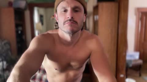 Cowboy Zuhly online show from 12/16/25, 08:58