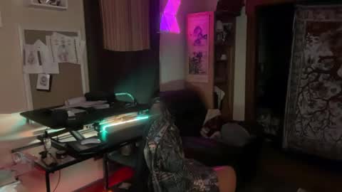 Cowboy Zuhly online show from 03/27/26, 05:57