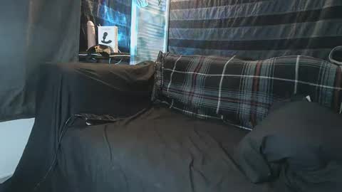 straitpipermann22 online show from 11/11/25, 07:03