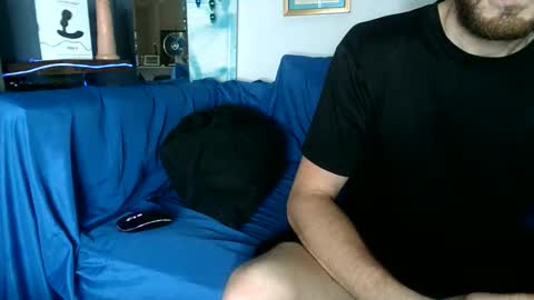 straitpipermann22 online show from 11/23/25, 08:41