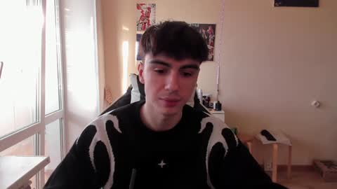 Snapshot of stralght_twinks chatting on 01/18/25, 09:34 Ray online show from 01/18/25, 09:34