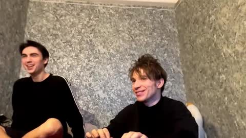 Ray online show from 12/22/25, 11:18