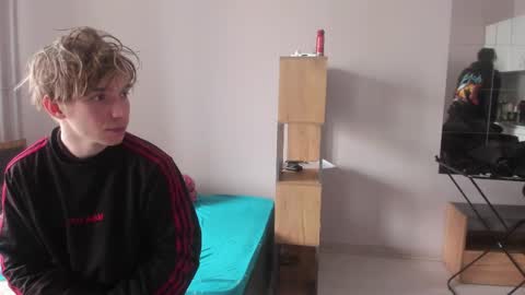 Ray online show from 04/05/26, 08:55