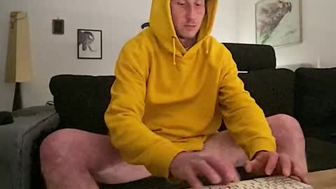 strammer_willi online show from 01/18/26, 01:42