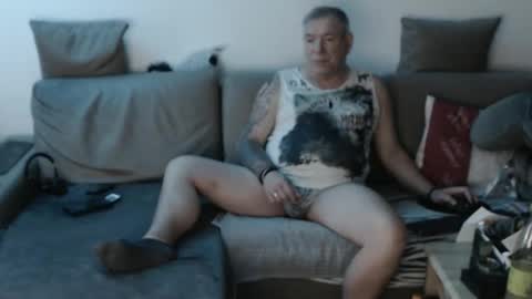 Stranger online show from 09/30/25, 05:34